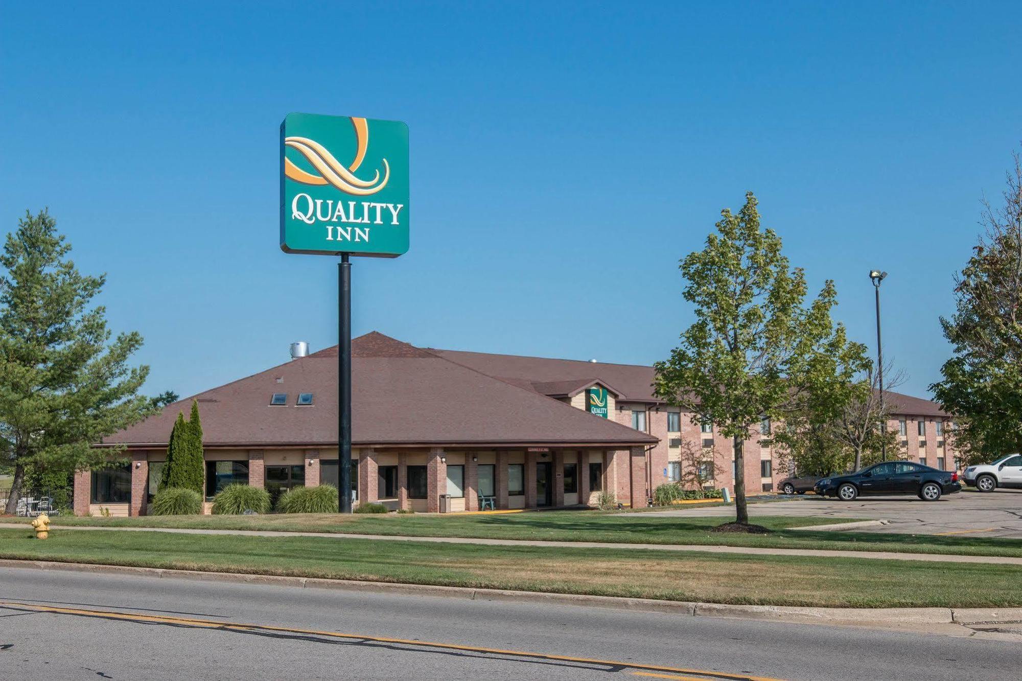 Quality Inn Hudsonville Buitenkant foto